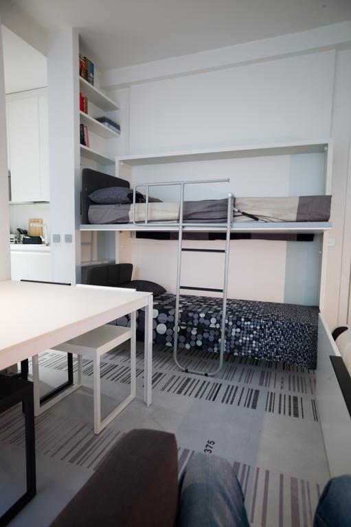 Stylish Mini In The Heart Of Milano Apartment Phòng bức ảnh