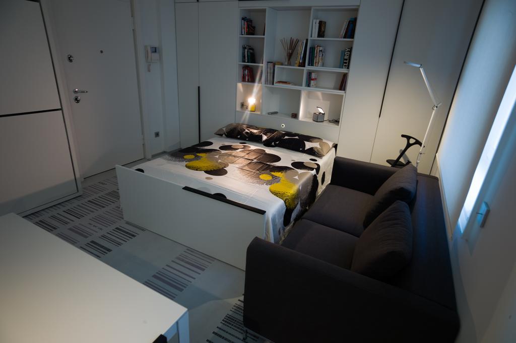 Stylish Mini In The Heart Of Milano Apartment Phòng bức ảnh