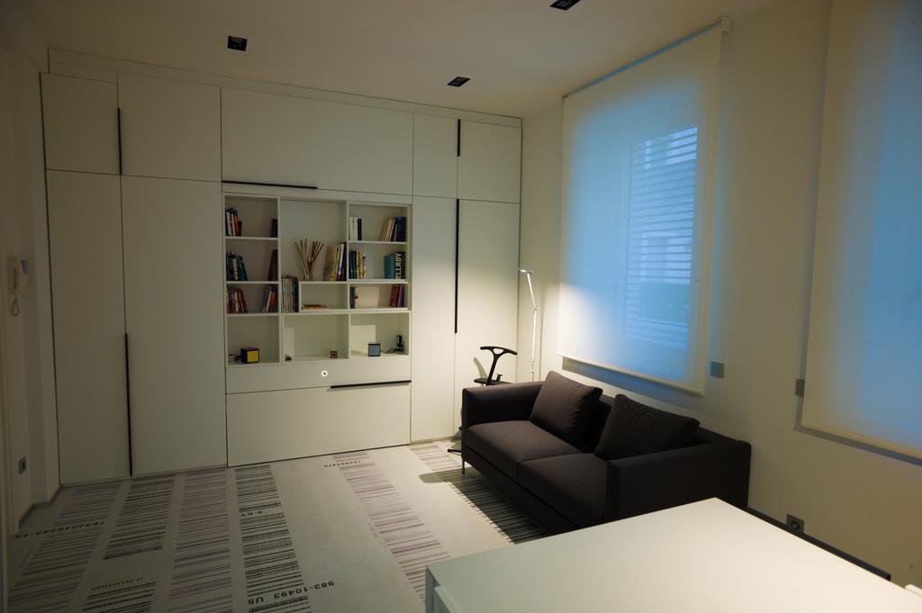 Stylish Mini In The Heart Of Milano Apartment Phòng bức ảnh