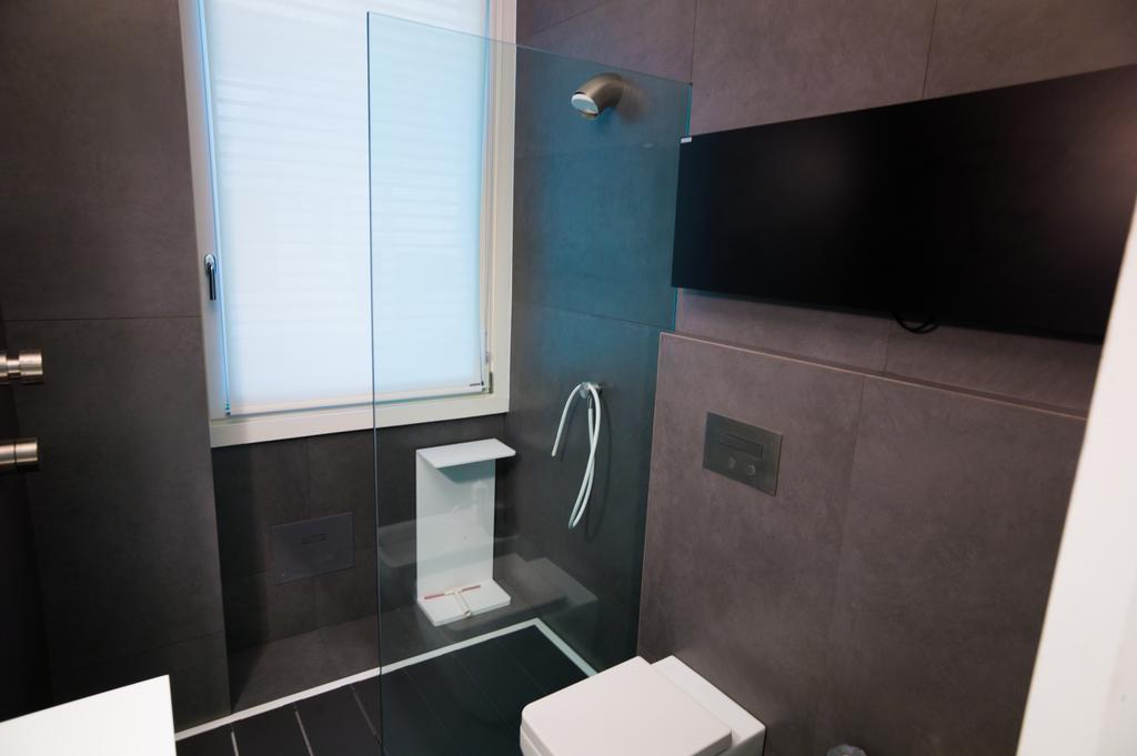 Stylish Mini In The Heart Of Milano Apartment Phòng bức ảnh